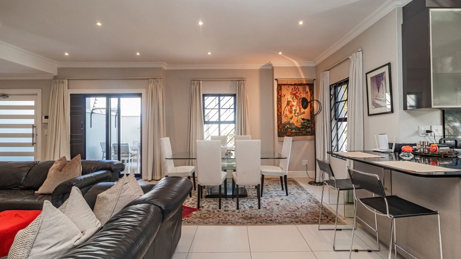 To Let 3 Bedroom Property for Rent in Claremont Upper Western Cape